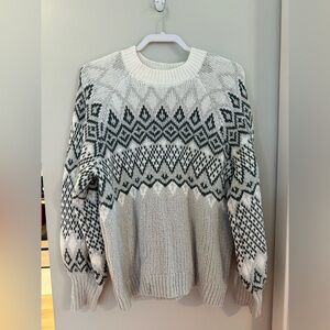 Ava & Viv Women’s Grey and White Patterned Crewneck Sweater